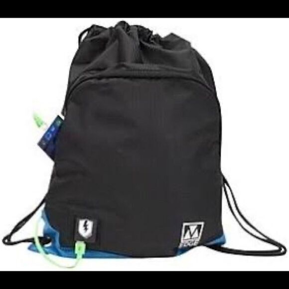 M Edge Tech Sackpack with Rechargeable portable phone battery NWT BLACK/ Blue - Picture 1 of 8